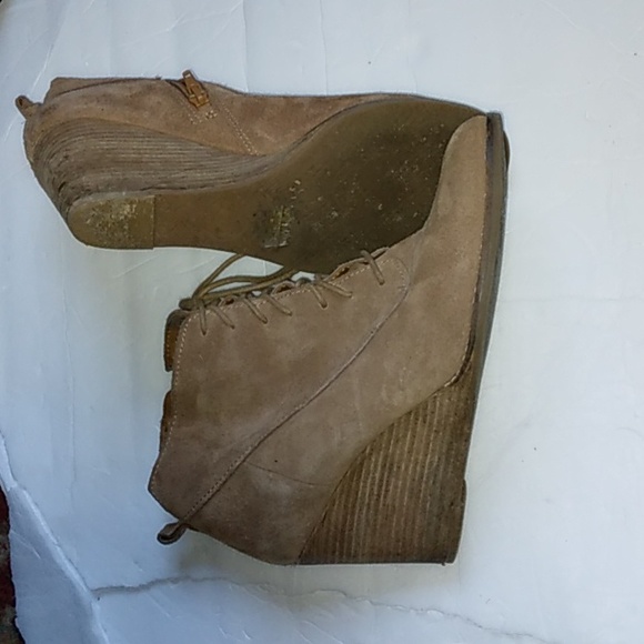 Lucky brand lace up ankle boots - Picture 3 of 7